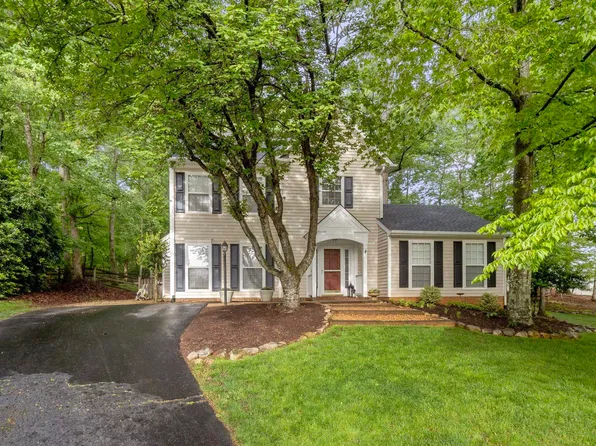 1693 Banyan Ct, Charlottesville, VA 22911