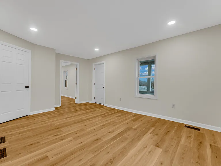 1251 Richwood Ave — Photo 16