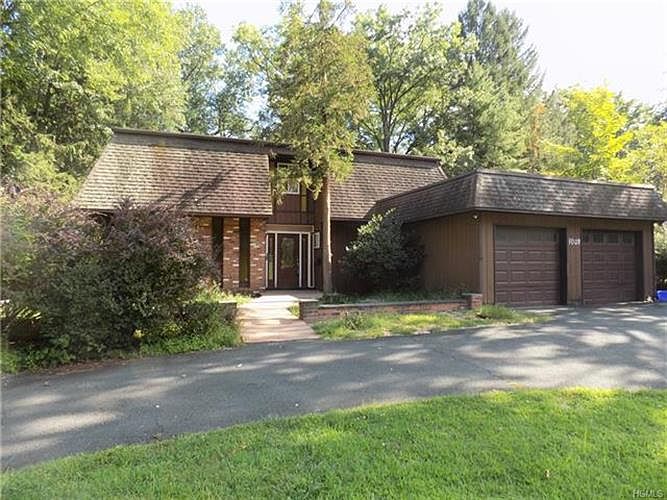 4 Trinity Pl, Nanuet, NY 10954 Zillow