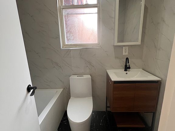 4th image of 182 Ocean Ave APT 1