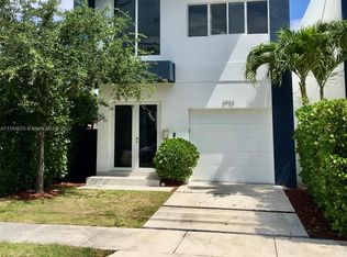 2933 SW 27th Ter #2933, Miami, FL 33133