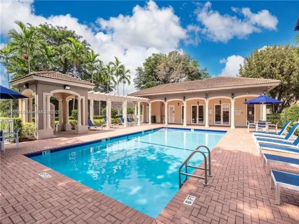 8122 SW 119th Ct, Miami, FL 33183