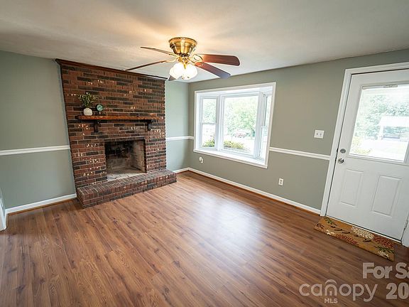 3rd image of 4170 Duff Dr