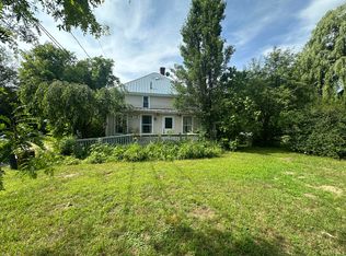 13 River Rd, Dixfield, ME 04224