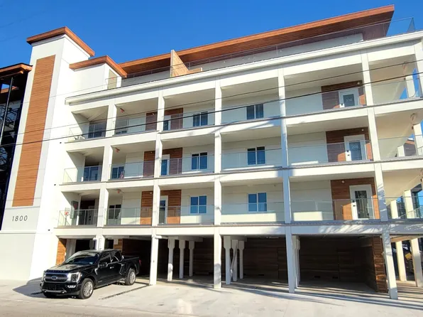 1800 Canal Drive #404, Carolina Beach, NC 28428