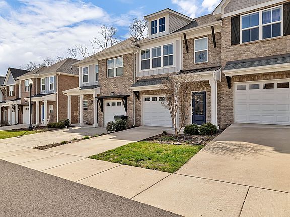 4th image of 324 Banbury Dr