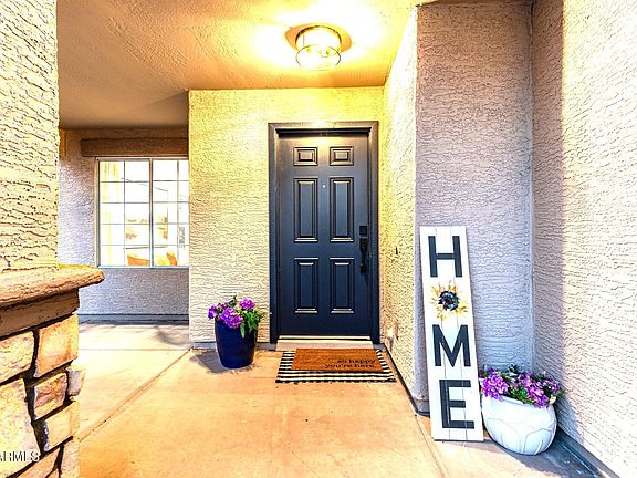 3rd image of 2905 E GLENHAVEN Drive