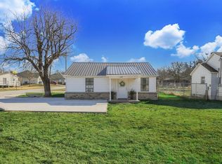 600 S Lee St, Valley View, TX 76272