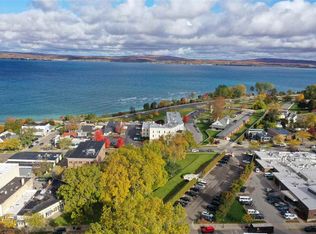 422 E Mitchell St UNIT 1, Petoskey, MI 49770
