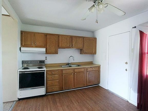 2nd image of 1055 National Dr