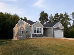 2034 Colbert Dr, Muskegon, MI 49444