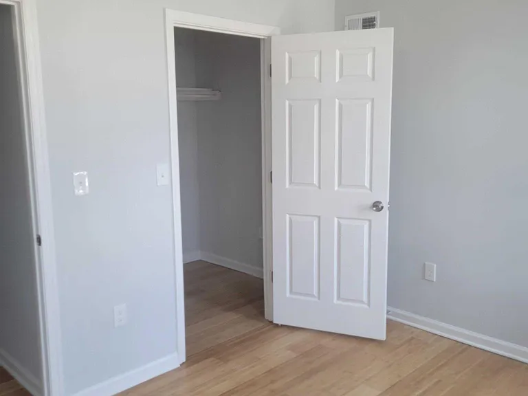 2025 Clifton Ave — Photo 6