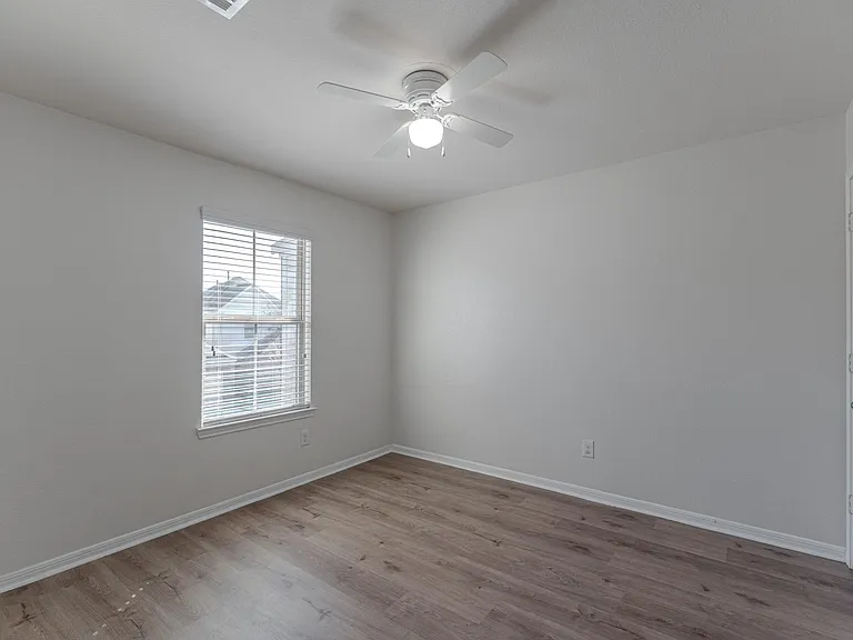 13527 Vista De Oro St — Photo 18