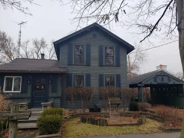 116 Clark St, Clinton, MI 49236