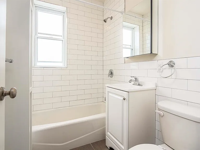 86 Charles St #102 — Photo 7