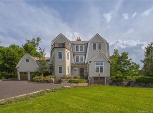 39 Chestnut Hill Rd, Ridgefield, CT 06877