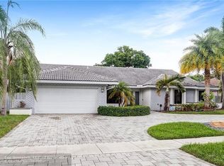 1620 NW 100th Way, Plantation, FL 33322