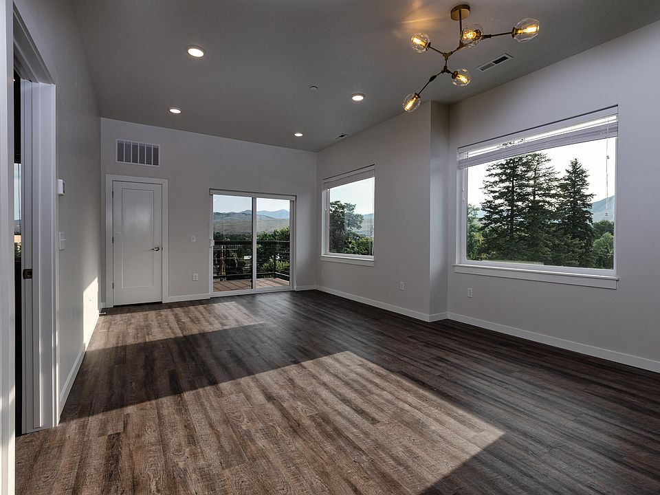 1st image of 205 Hickory St APT 305