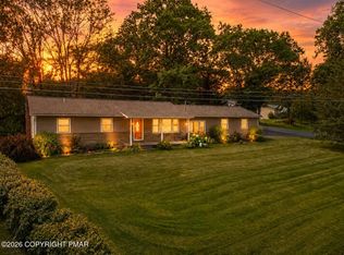 236 Shine Hill Rd, Henryville, PA 18332