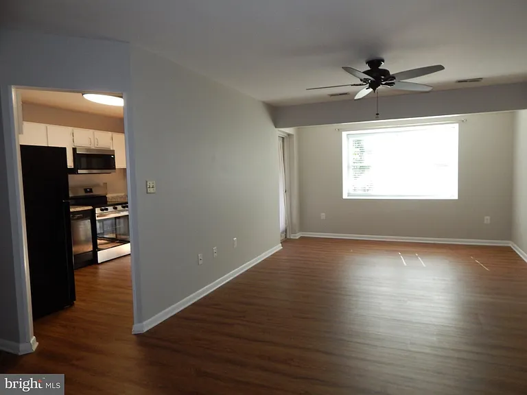 17 Juliet Ln #303 — Photo 14