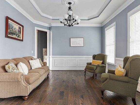 4th image of 13786 Saint James Pl