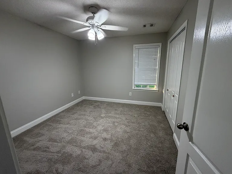110 Gailey Ct — Photo 6