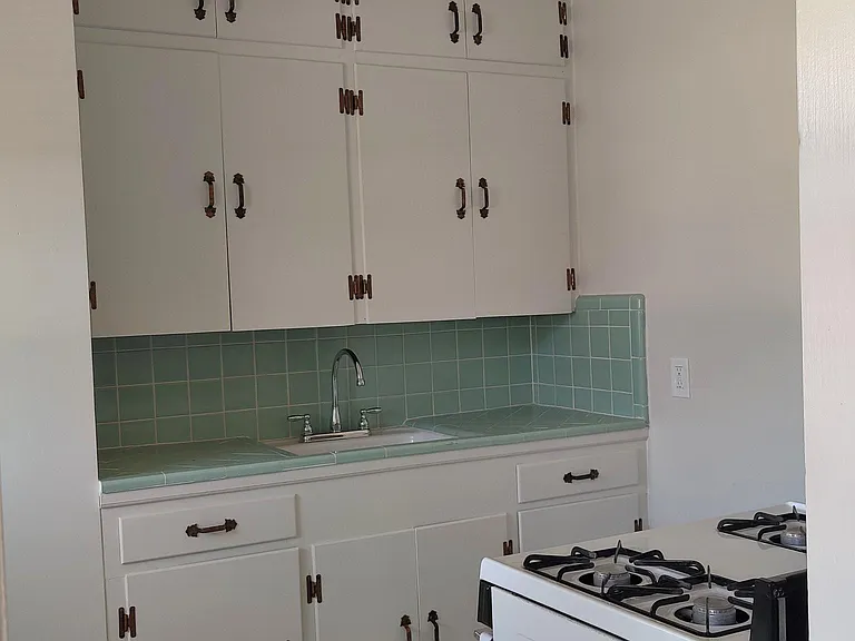 5725 Martel Ave #C — Photo 6