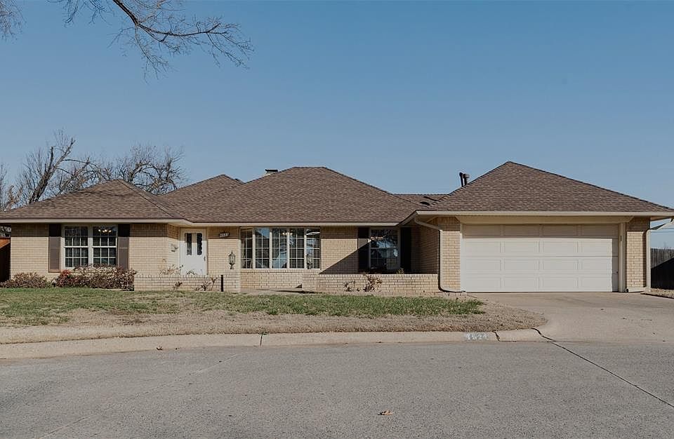 1st image of 4521 NW 28th St