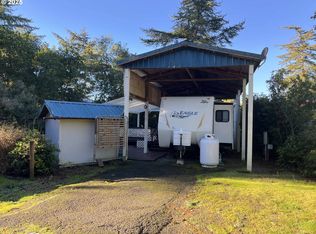 208 Bourbon St, Florence, OR 97439