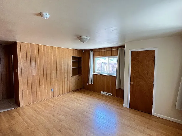 2225 W Ohio Ave — Photo 14