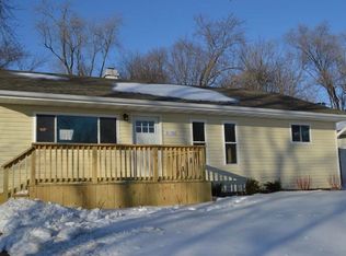 1630 Seminole Ln, Carpentersville, IL 60110