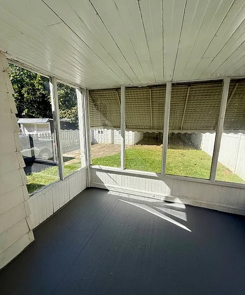882 Keystone Dr — Photo 8