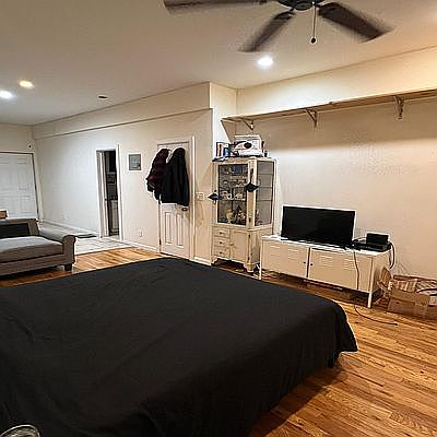 3rd image of 216 Stanhope St #1RL