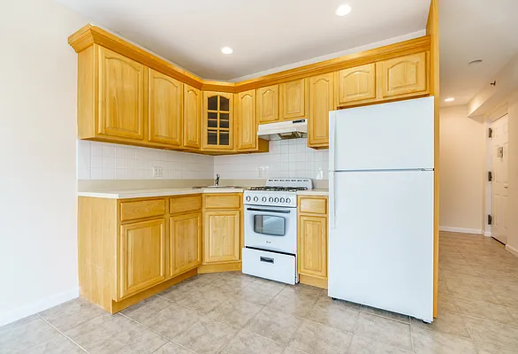 Rented by Daniel Gale Sotheby's International Realty | media 5