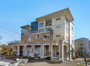 15785 Croydon Dr #404, Surrey, BC