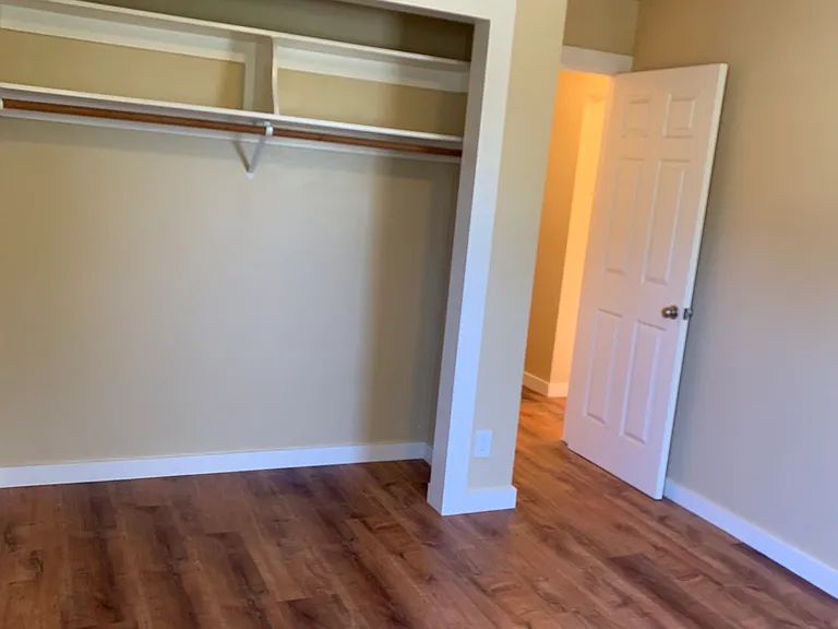 730 Lily St — Photo 5