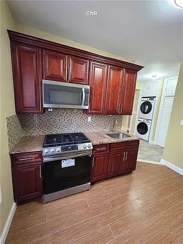 316 E 94th St #2R Photo 1