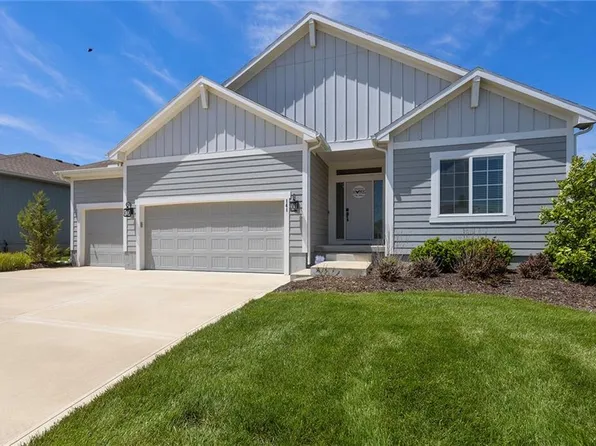 141 SE Griffin St, Blue Springs, MO 64064