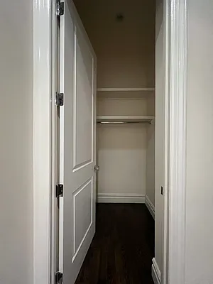 Rented by Avenues Real Estate | media 16