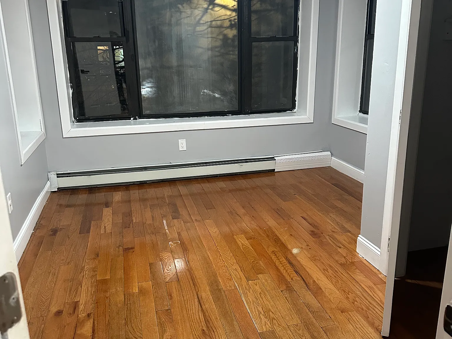 1129 Boynton Ave — Photo 3
