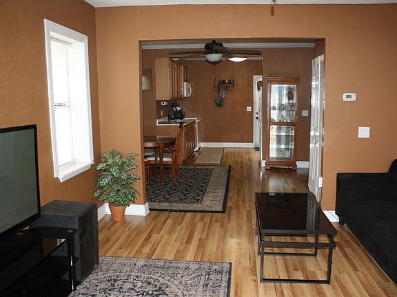 4th image of 4725 3rd Ave S