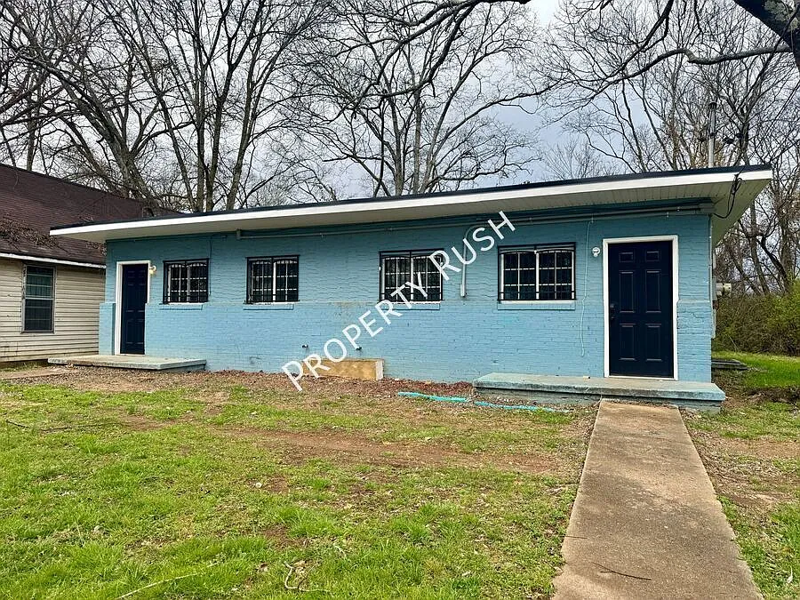 3603 Dorris St. - Cozy 2 bed/1 bath duplex unit in Chattanooga! $775/mo. — Photo 2