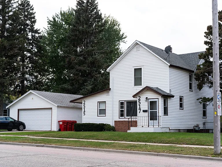 2517 S Duluth Ave — Photo 19
