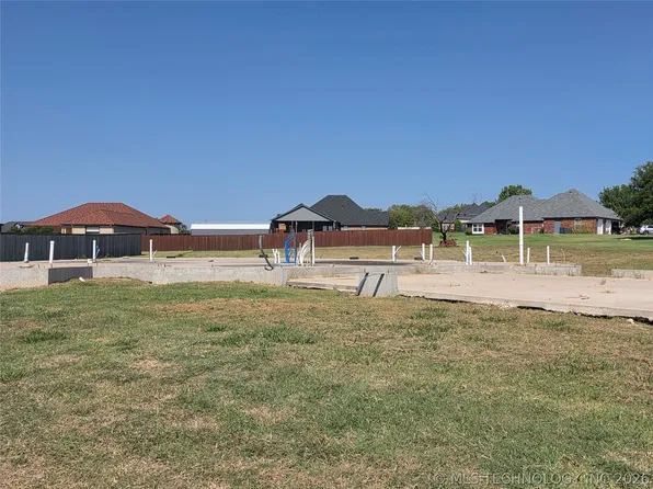 4105 Meadowlark Rd, Ardmore, OK 73401