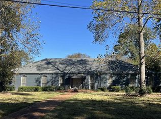 3803 Pecan Dr, Alexandria, LA 71302