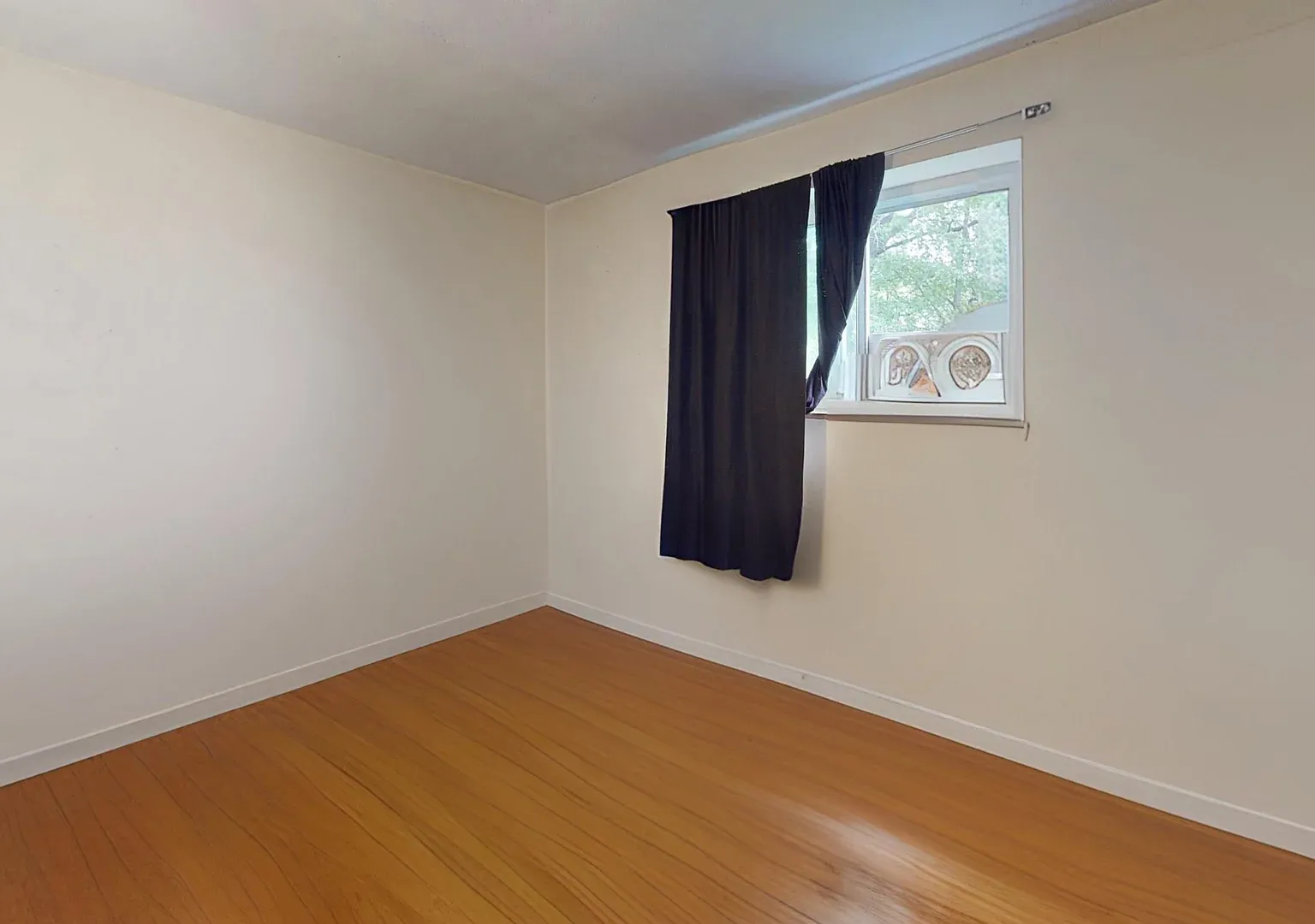 2 bed, 650 sqft, $2,275 — Photo 4