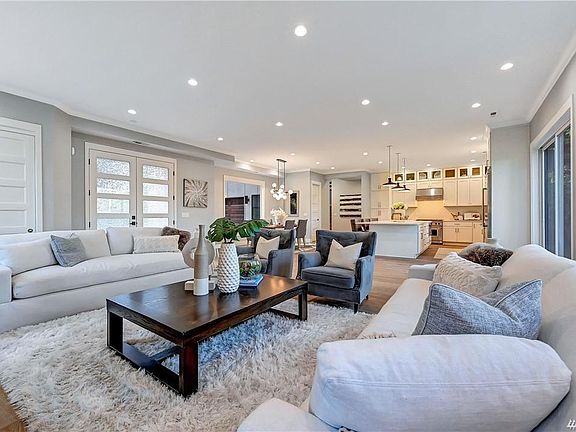 2nd image of 15056 SE 43rd Pl