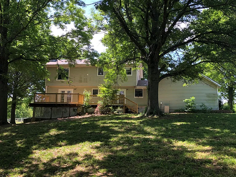 3224 Regency Dr — Photo 11