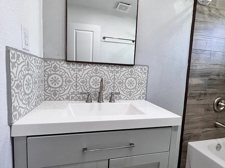 Full Bathroom with Bathtub