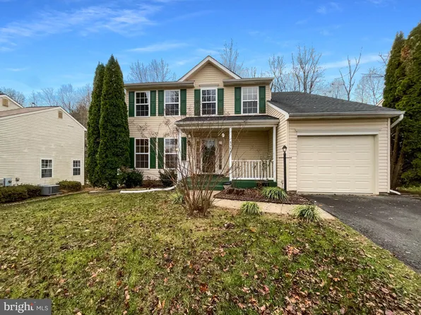 5765 Rhode Island Dr, Woodbridge, VA 22193